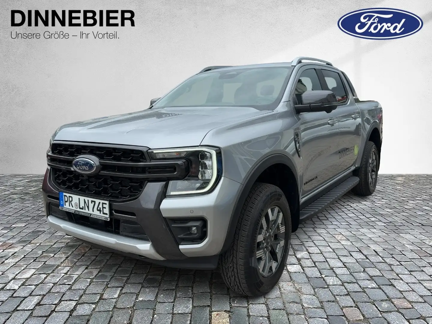 Ford Ranger DoKa 2.3l PHEV Wildtrak 207 kW Silber - 2