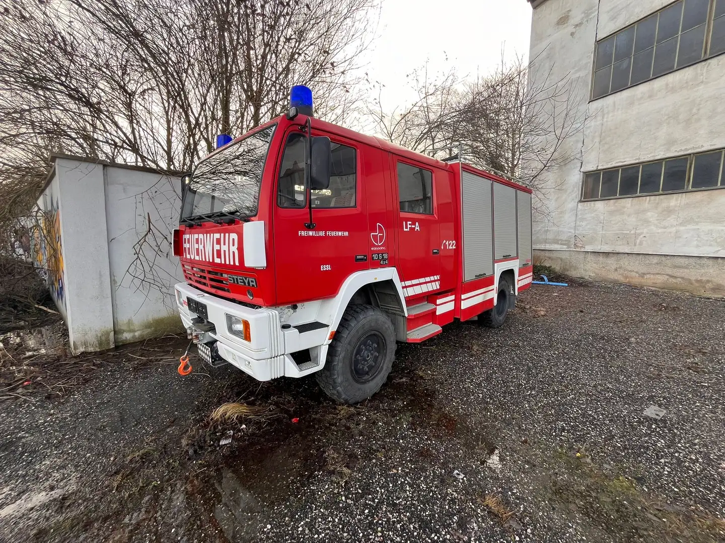 Trucks-Lkw STEYR 10S18 L37 4x4 Feuerwehrfahrzeug Kırmızı - 1