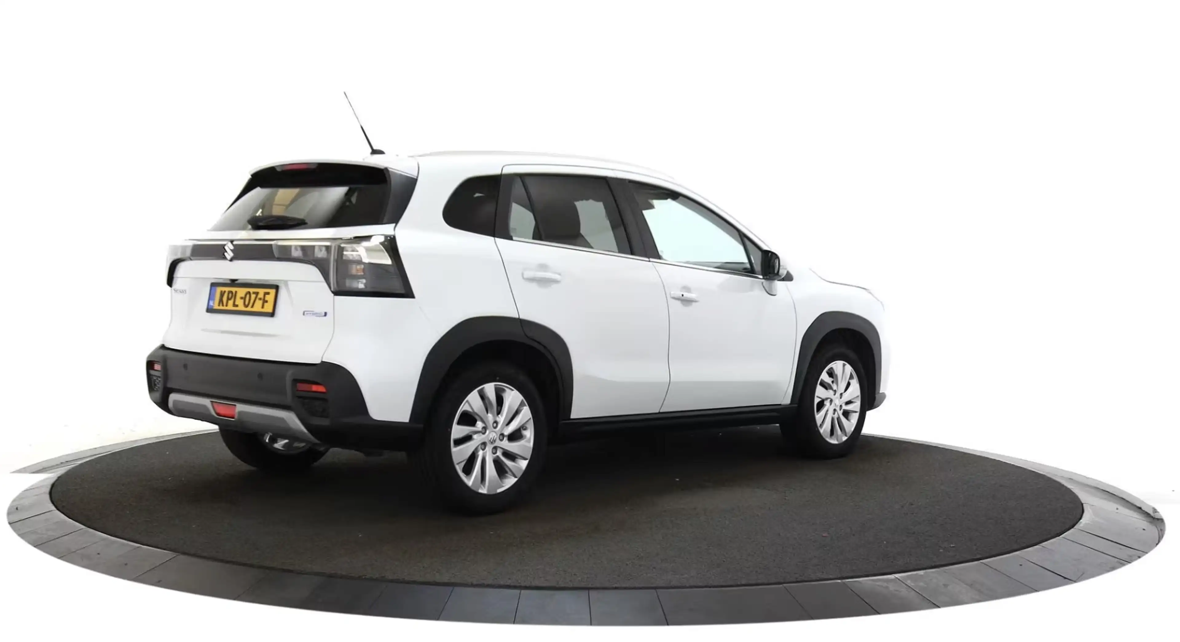Suzuki S-Cross 1.4 Boosterjet Select Hybrid Camera / Navigatie / — photo 5