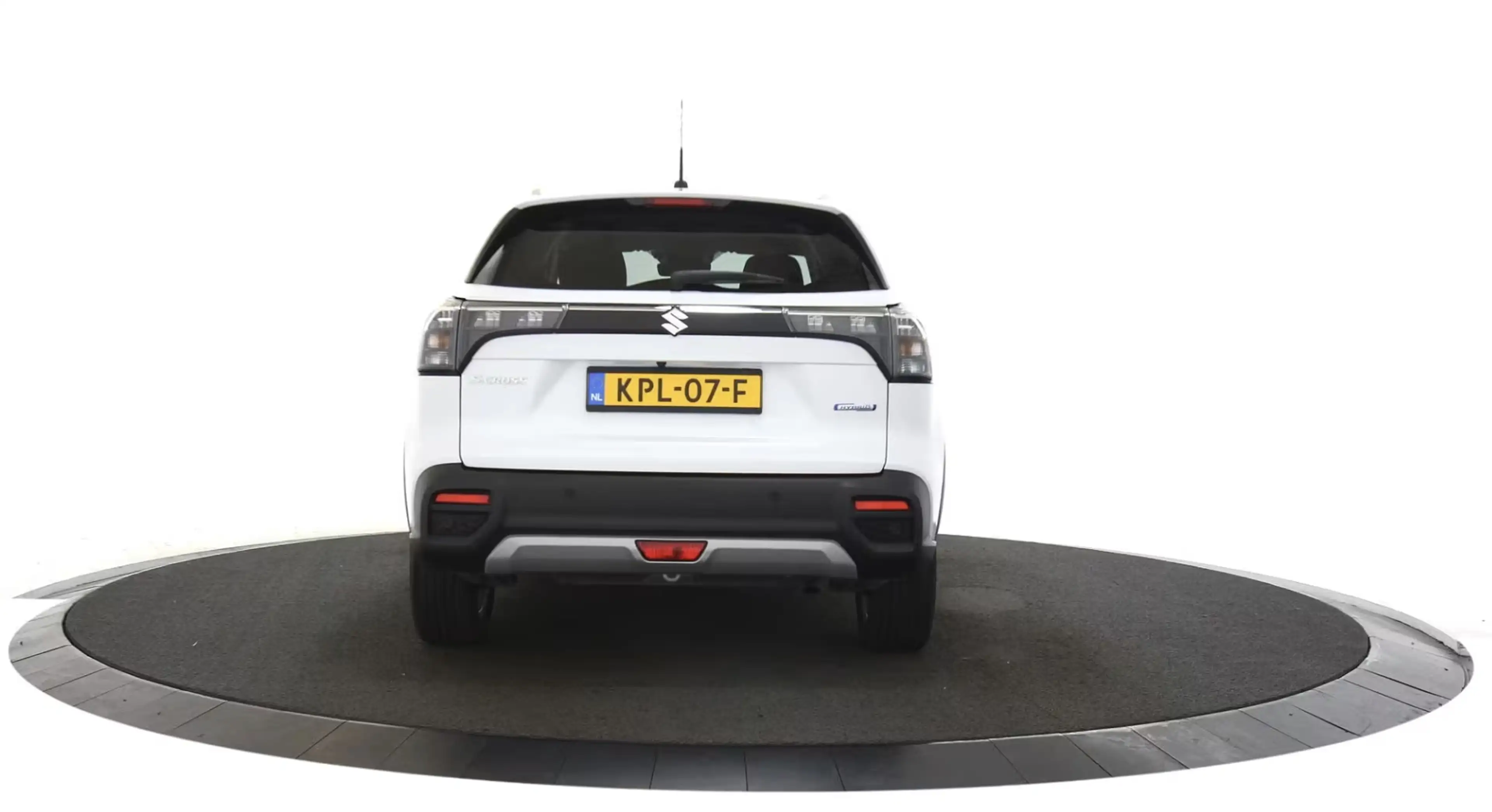 Suzuki S-Cross 1.4 Boosterjet Select Hybrid Camera / Navigatie / — photo 4