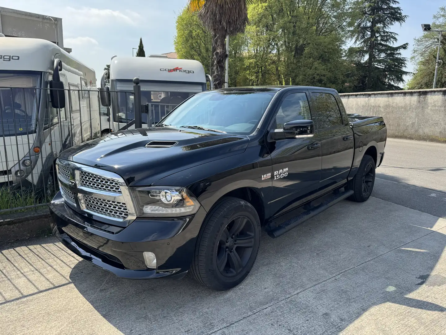 Dodge RAM RAM 1500 V8 HEMI 4x4 GPL CREWCAB - 1
