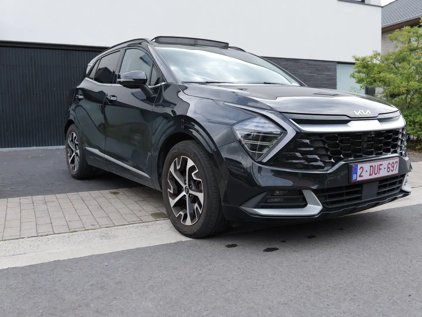 Kia Sportage Sportage 1.6 T-GDI MHEV Pace DCT Zwart - 1