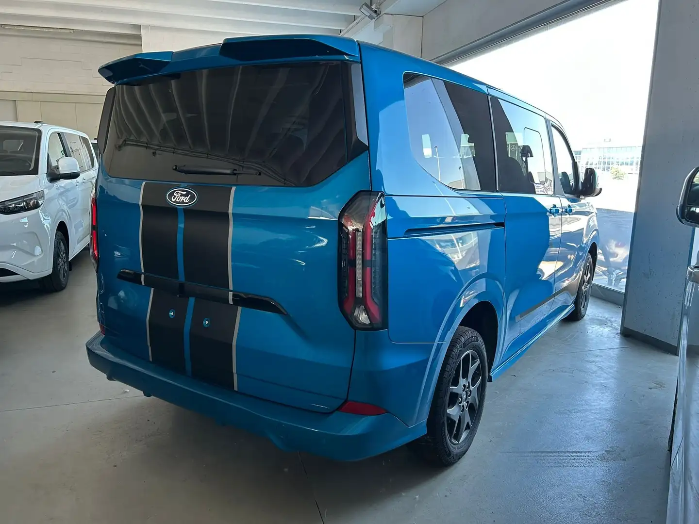 Ford Transit Custom Tourneo Sport 2.0 170cv A8 L1H1! Pronta Consegna! Blu/Azzurro - 2