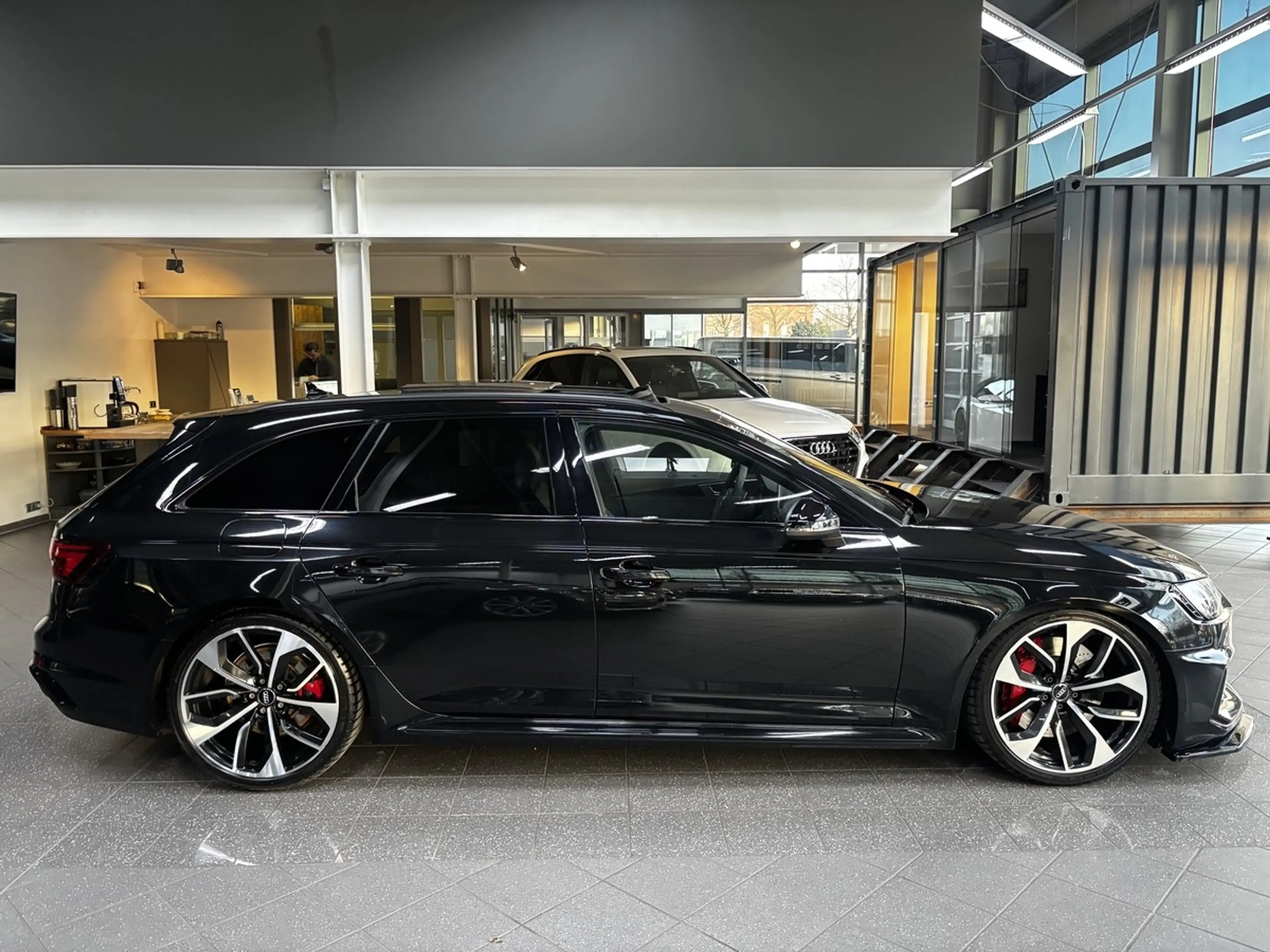 Audi RS4 2.9 TFSI LED ACC Pano B&O RS-Sitze AGA 280km/h — photo 4