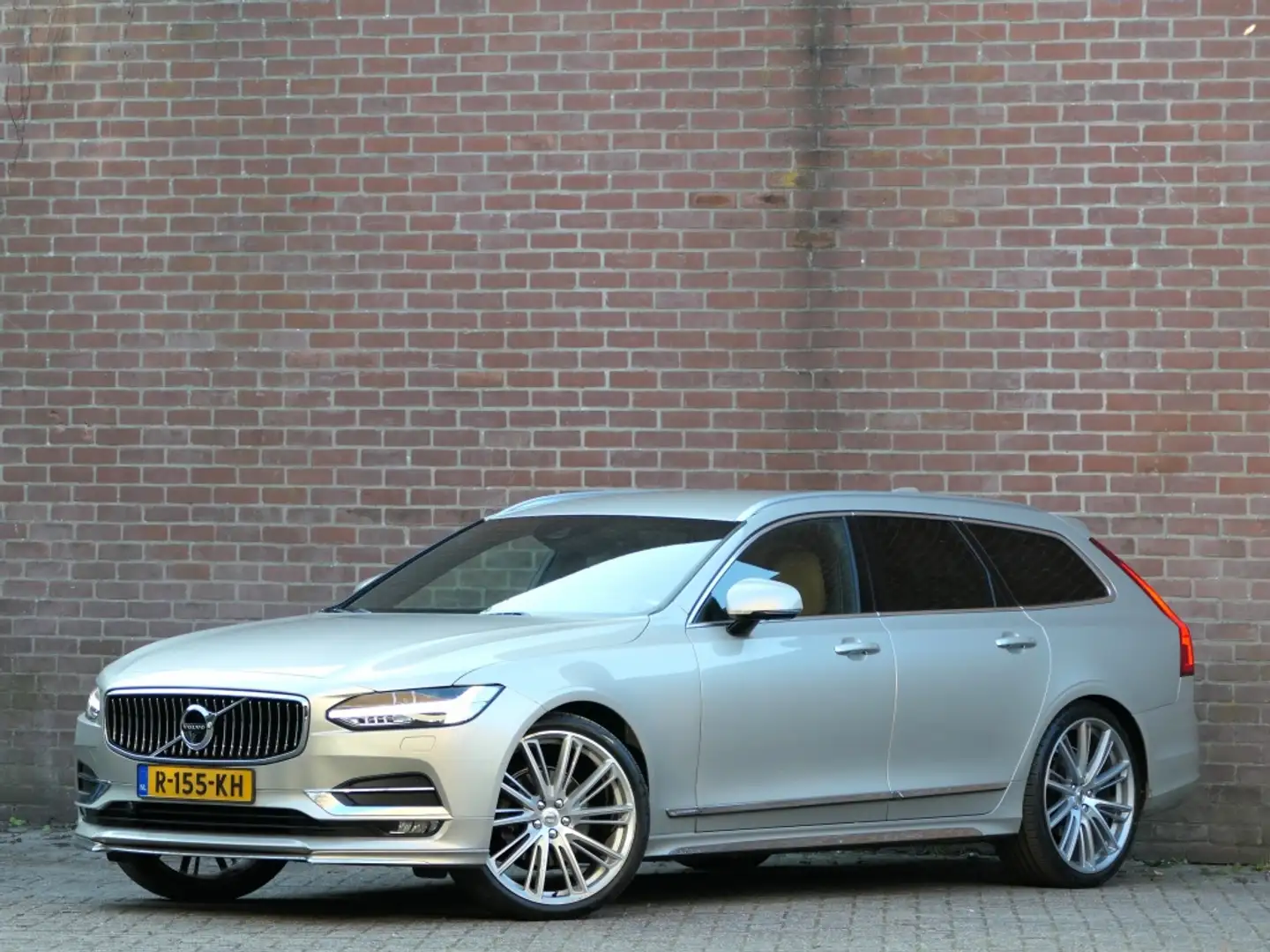 Volvo V90 2.0 T5 Inscription / 360° camera / Trekhaak / Stuu Braun - 1