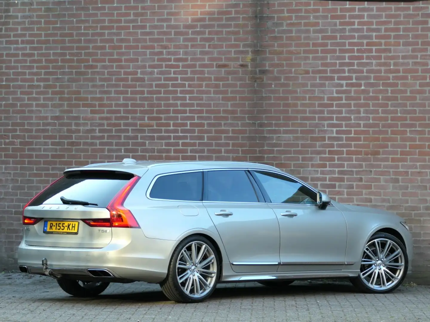 Volvo V90 2.0 T5 Inscription / 360° camera / Trekhaak / Stuu Braun - 2