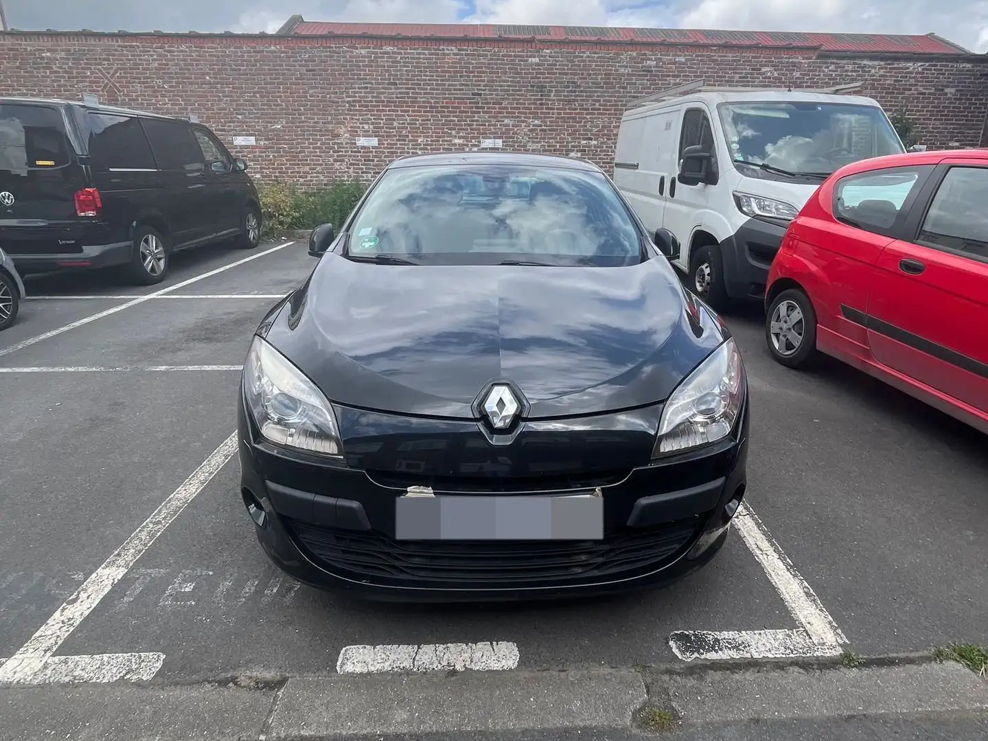 Renault Megane Carminat Tom-Tom Euro 5 EDC crna - 1