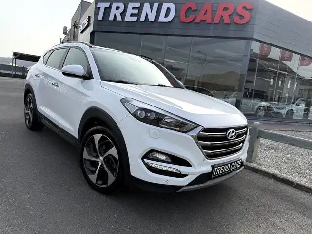 Hyundai TUCSON 1.7 CRDi AUT. PANO CUIR CAM KEYLESS LED AMBIA GAR.