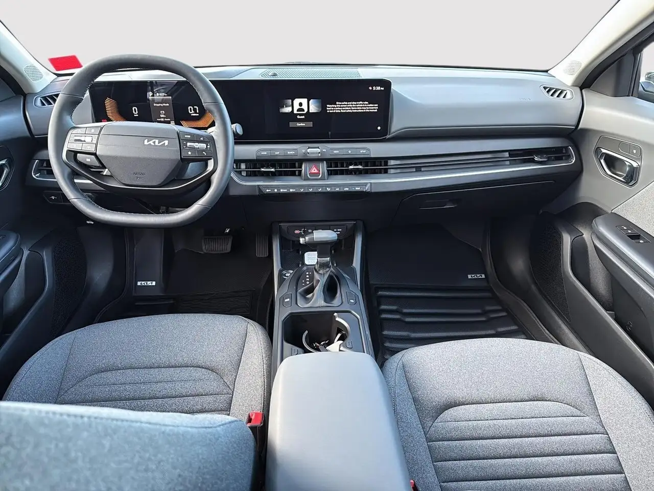 Kia K4 снимка Kia K4
