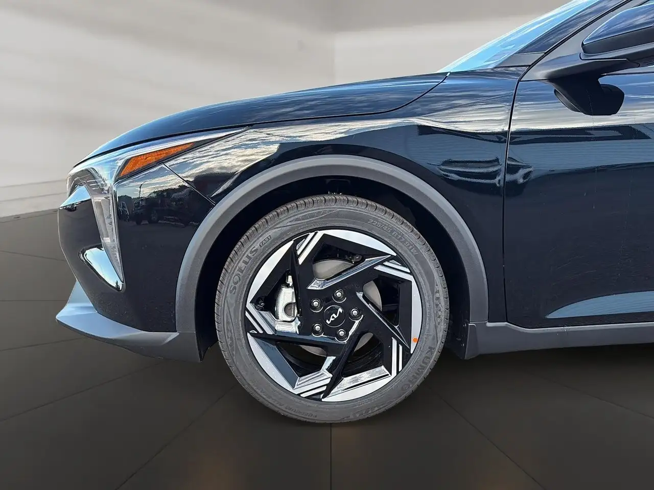 Kia K4 снимка Kia K4