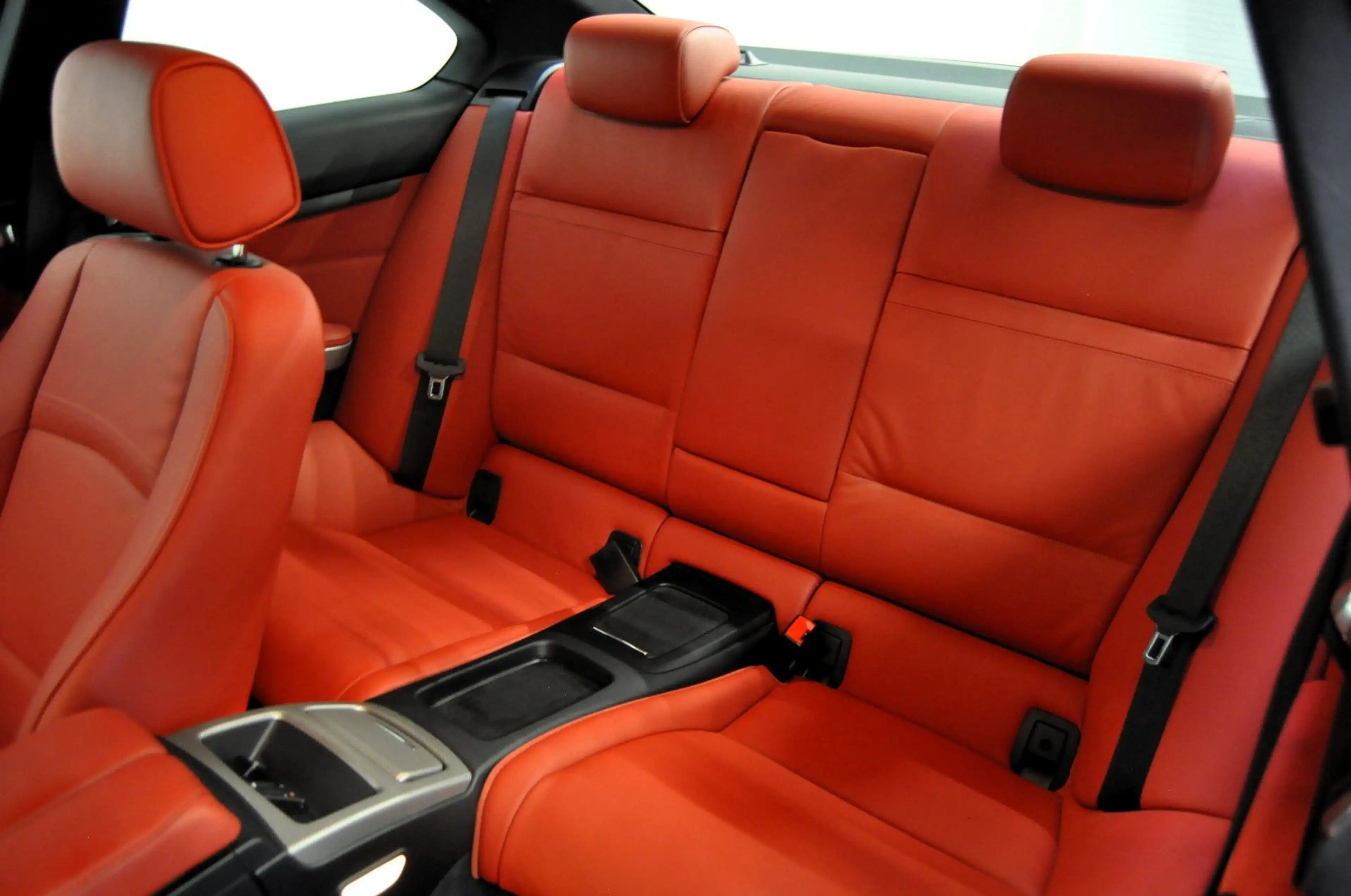 BMW 335 i xDrive Coupe M-PAKET / 1.HAND / SCHECKHEFT — photo 13