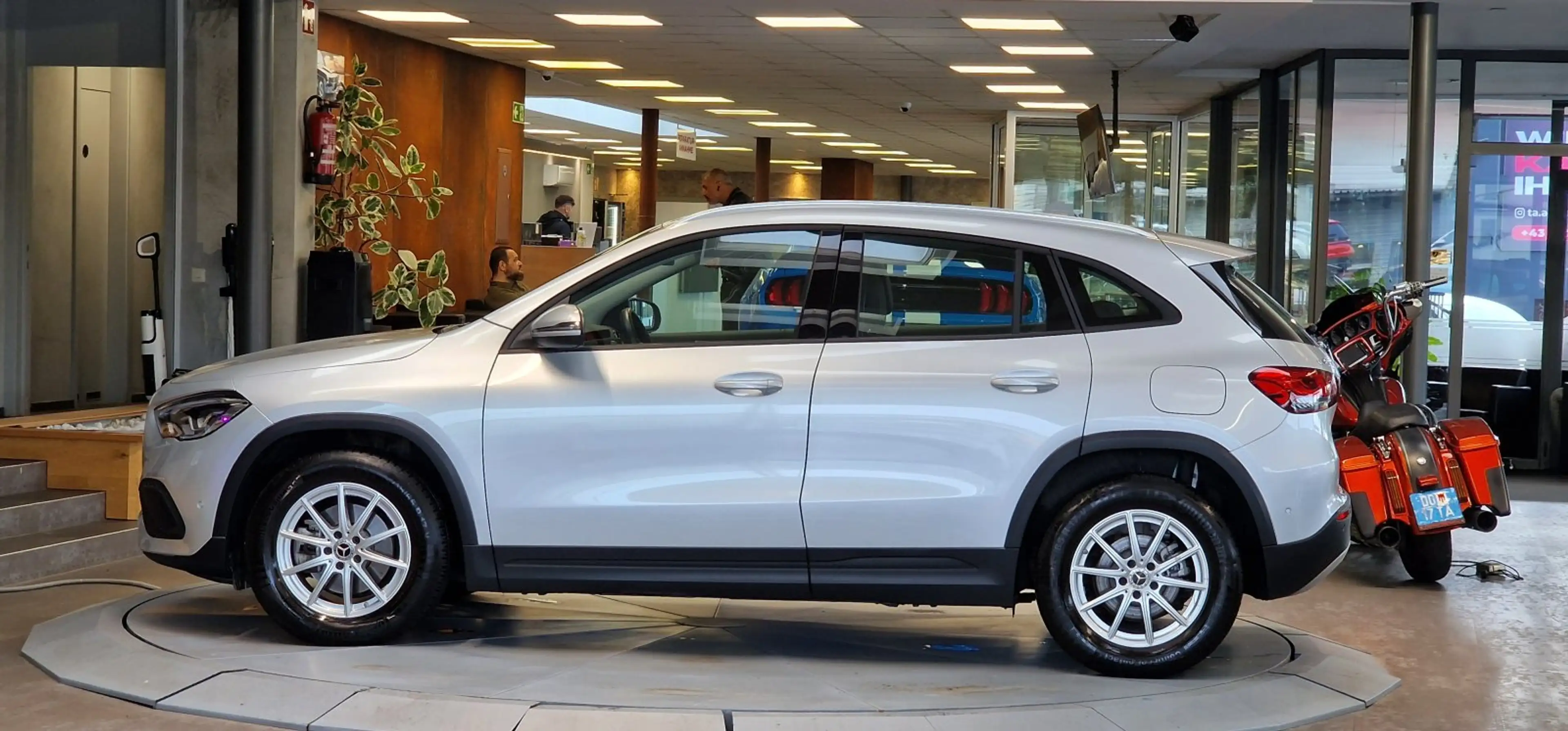 Mercedes-Benz GLA 200 d 1-Hand Aut. *KAmera*Spiegel-Paket*Navi* — photo 4