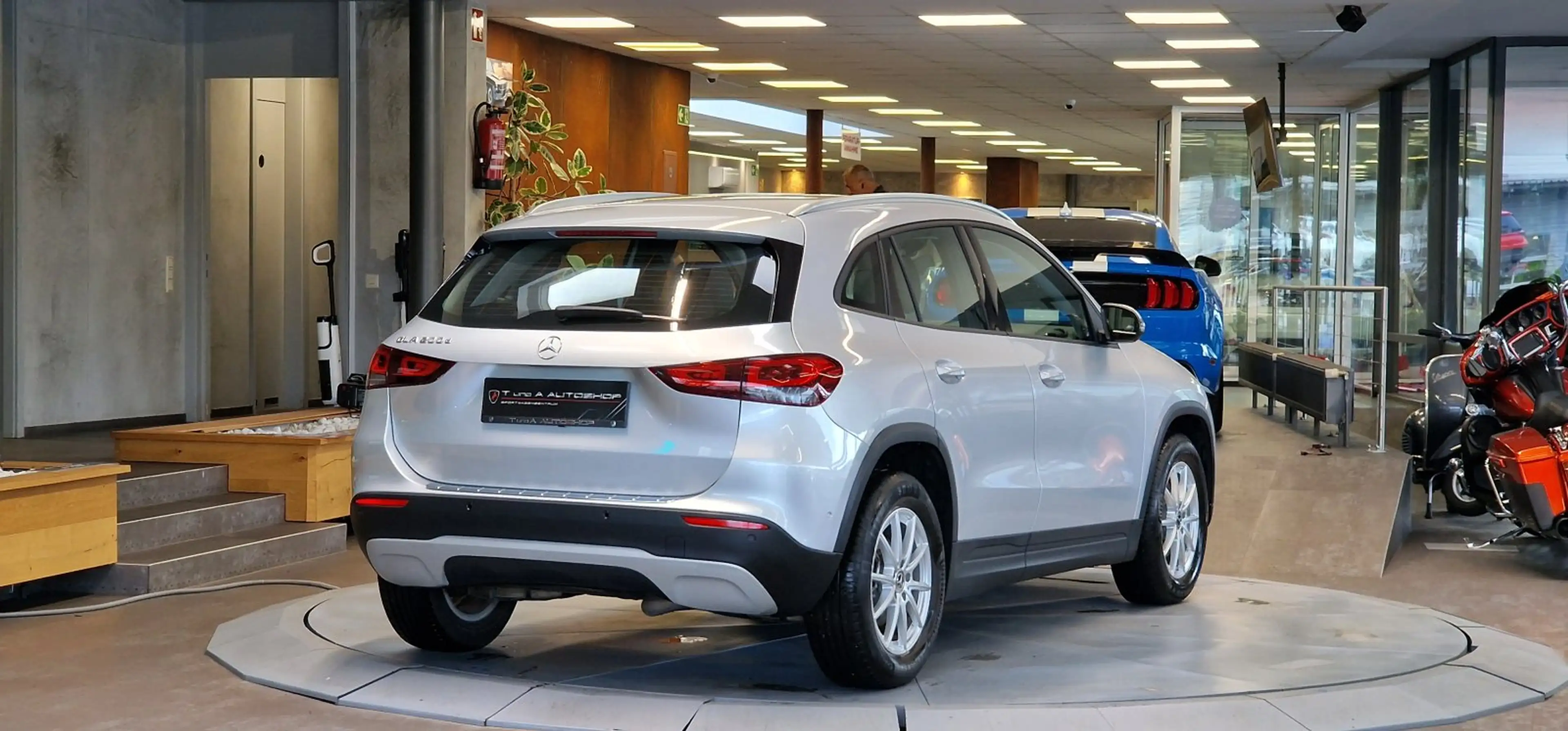 Mercedes-Benz GLA 200 d 1-Hand Aut. *KAmera*Spiegel-Paket*Navi* — photo 6