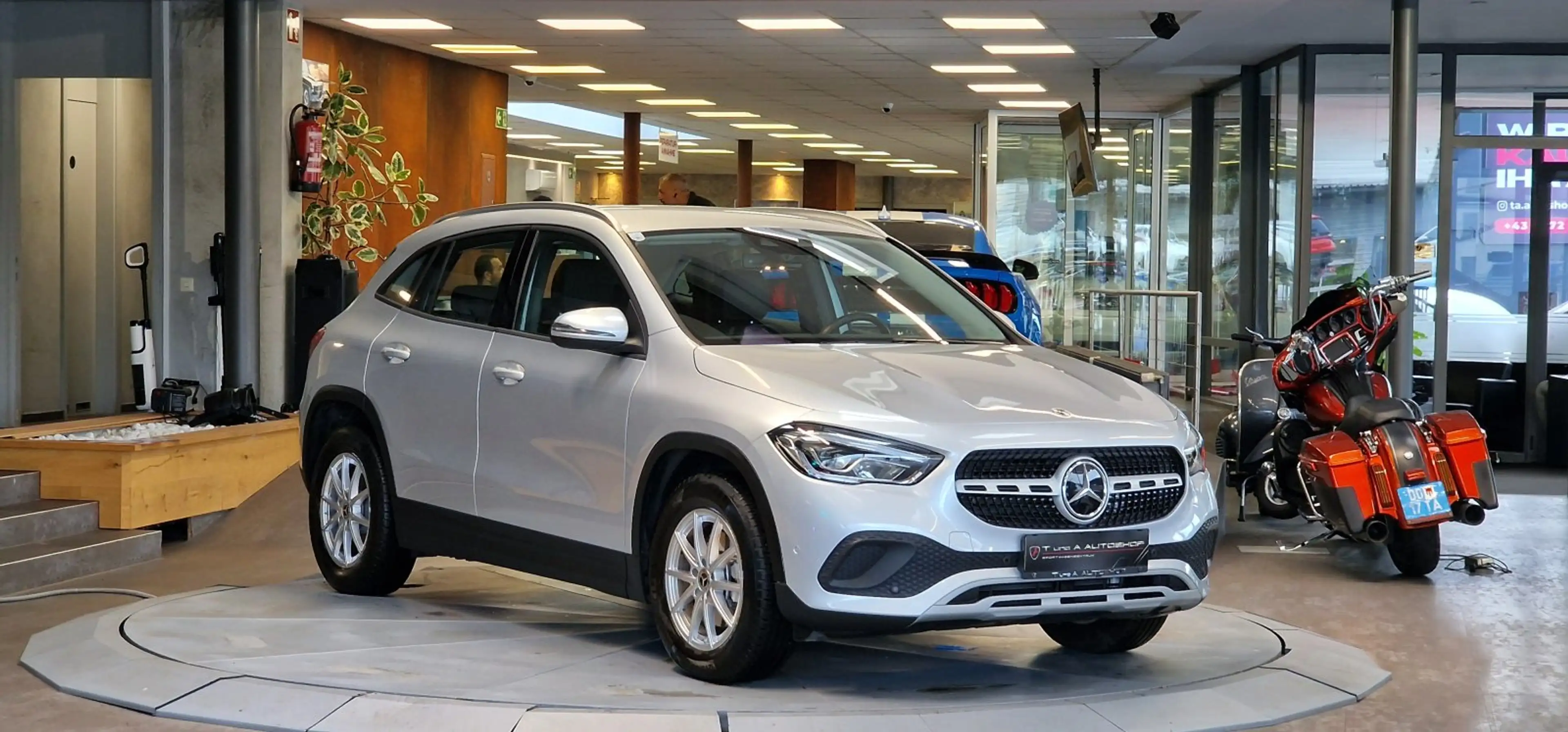 Mercedes-Benz GLA 200 d 1-Hand Aut. *KAmera*Spiegel-Paket*Navi* — photo 3