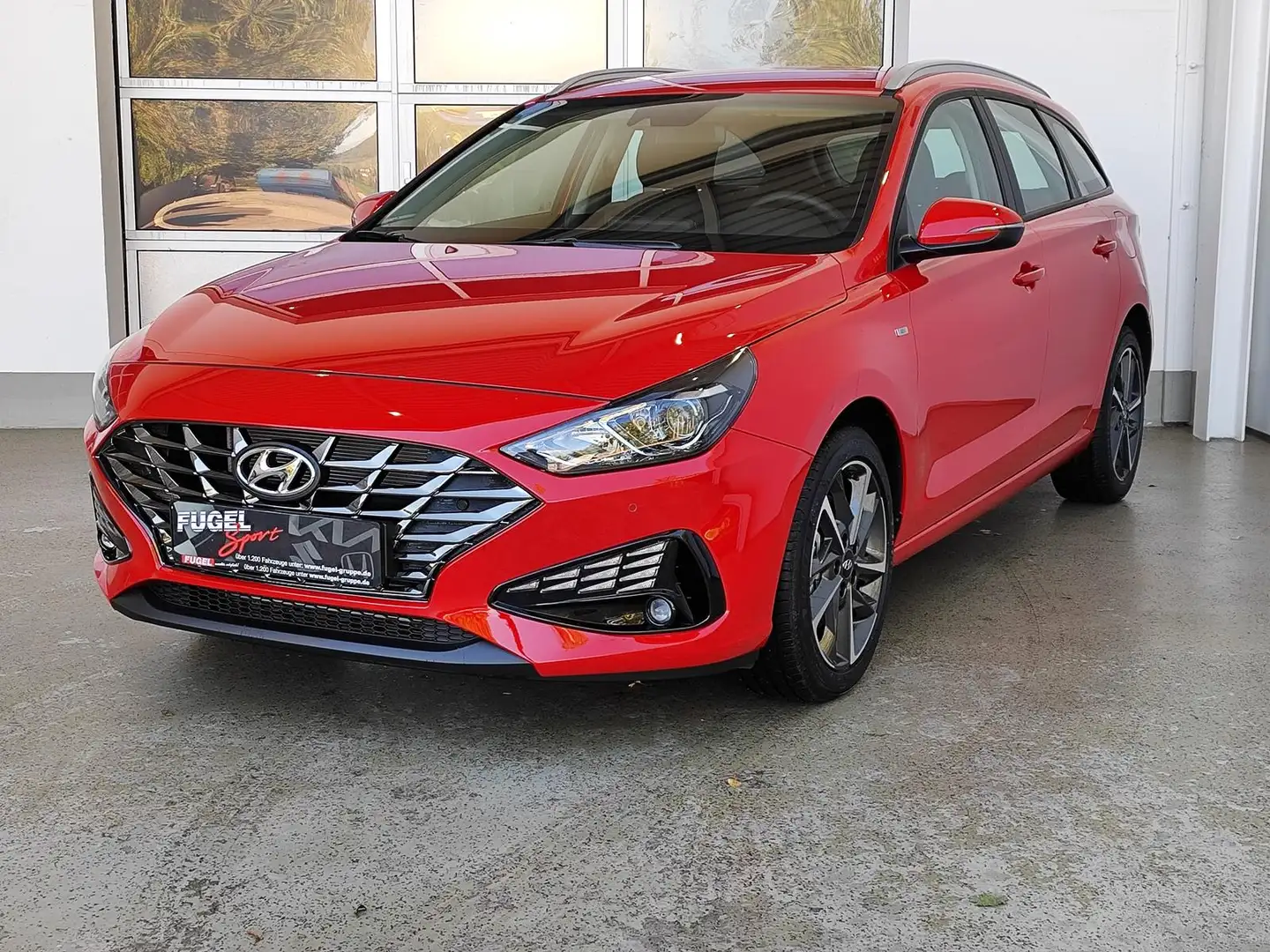 Hyundai i30 Kombi 1.5 T-GDI DCT 48V Trend RFK|SHZ|CarPlay Rouge - 2
