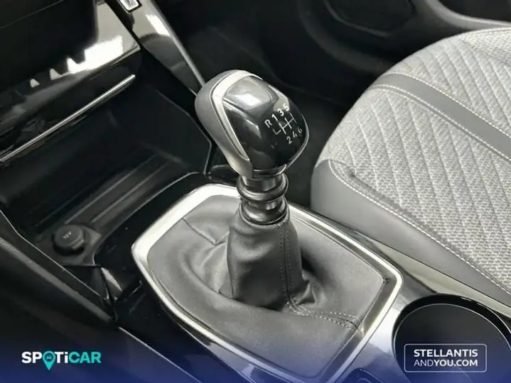 Peugeot 208 2025, foto 12