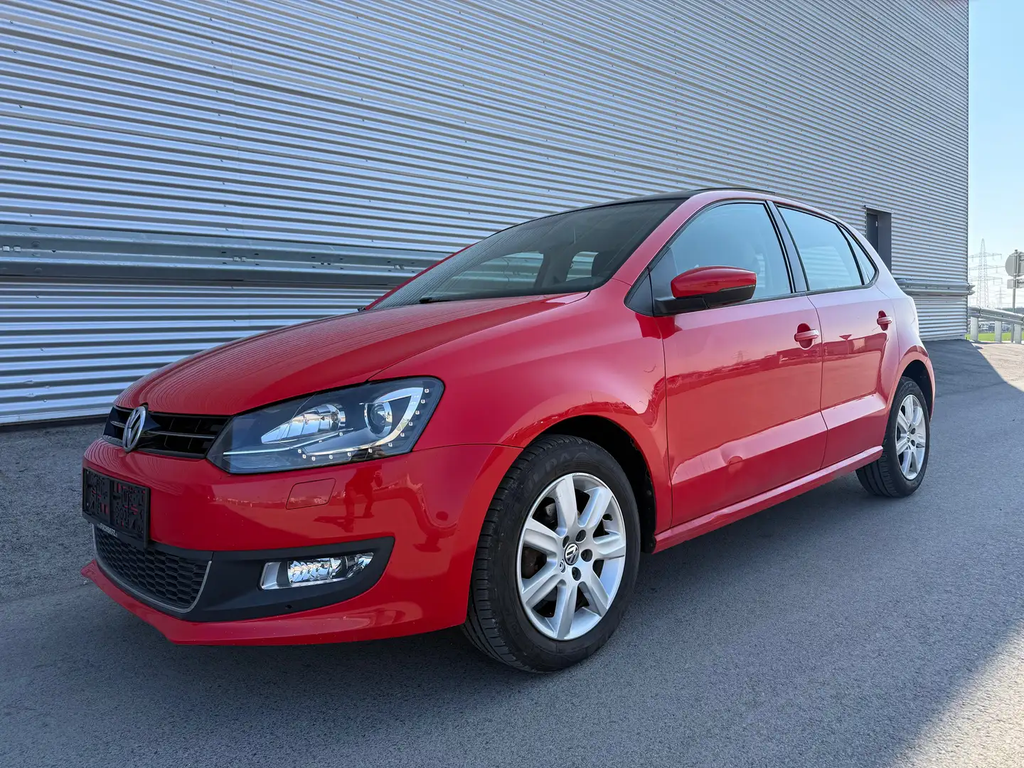 Volkswagen Polo Sky 1,6 TDI DPF DSG ID:107 Rot - 2