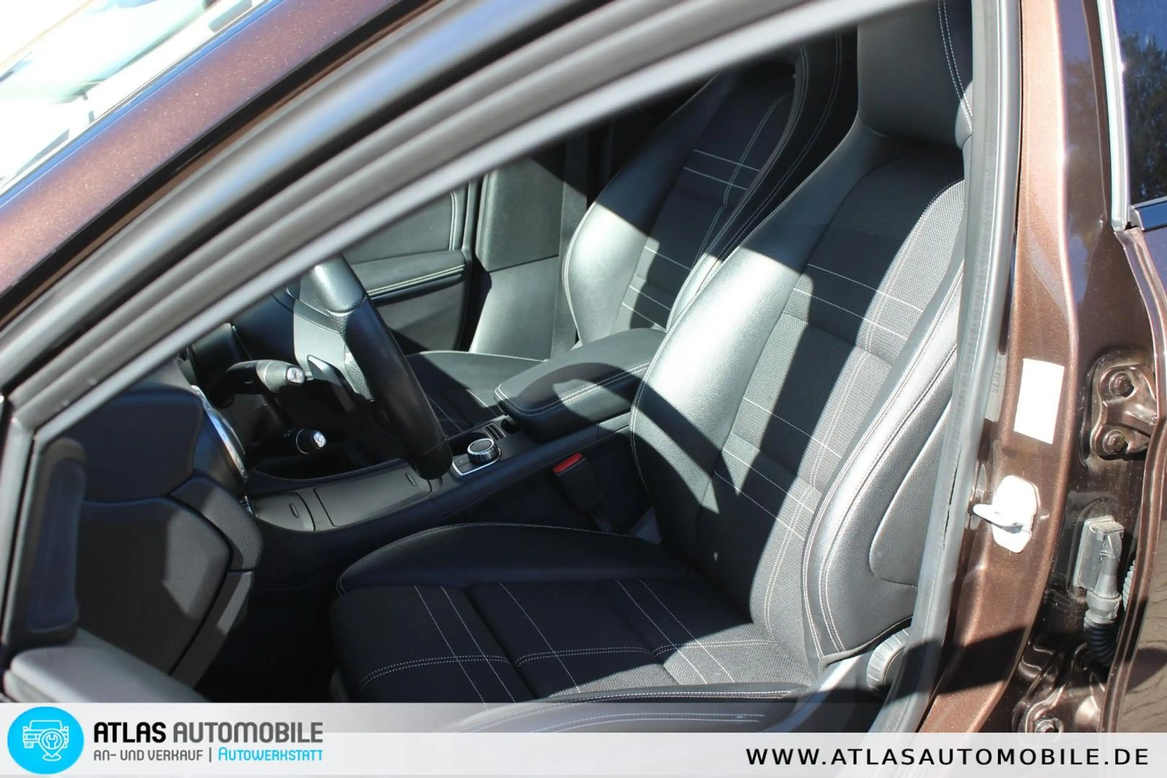 Mercedes-Benz GLA 200 Urban Aut LEDER=NAVI=Bi-Xenon=1.Hand — photo 7
