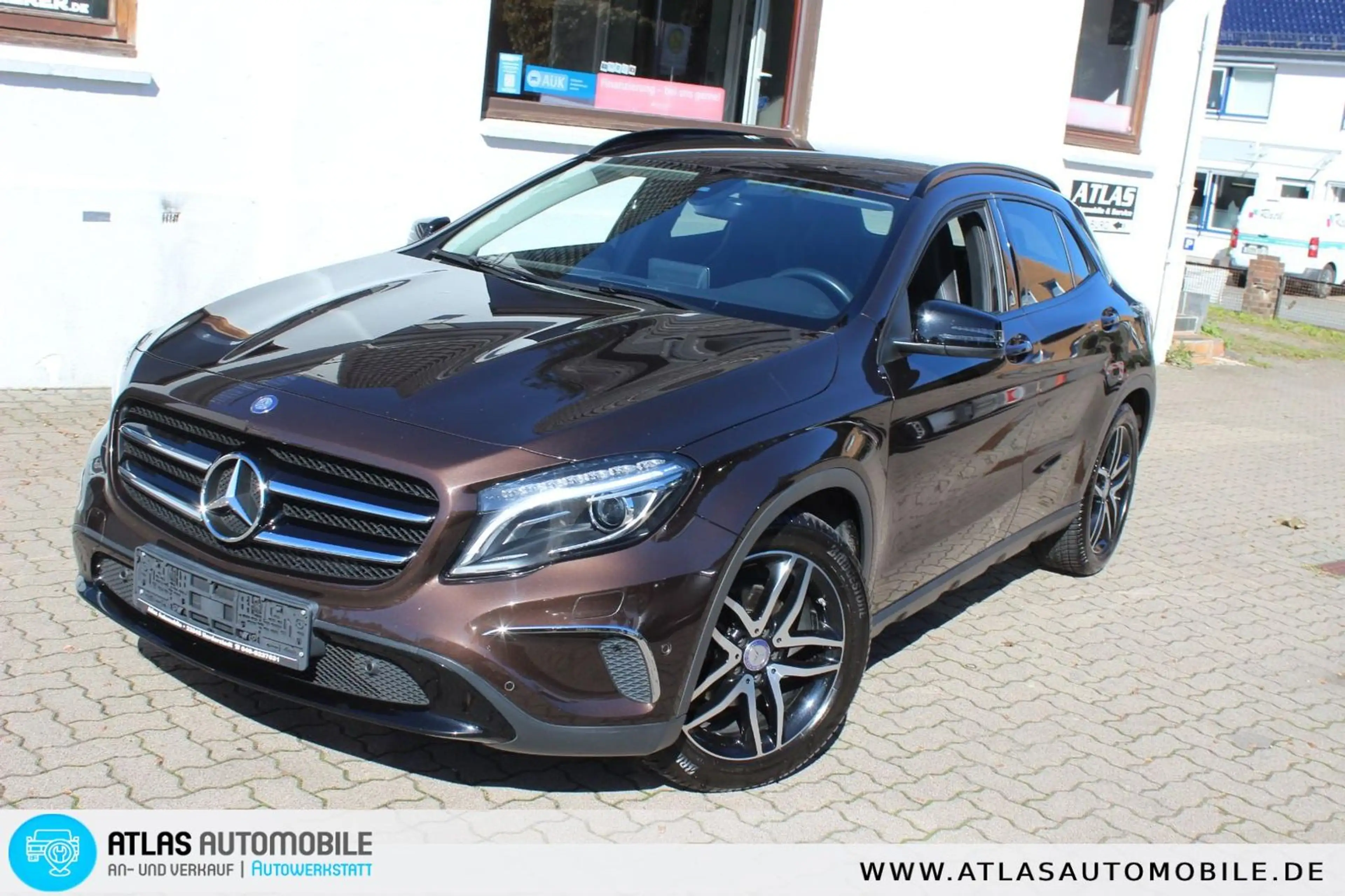 Mercedes-Benz GLA 200 Urban Aut LEDER=NAVI=Bi-Xenon=1.Hand — photo 14
