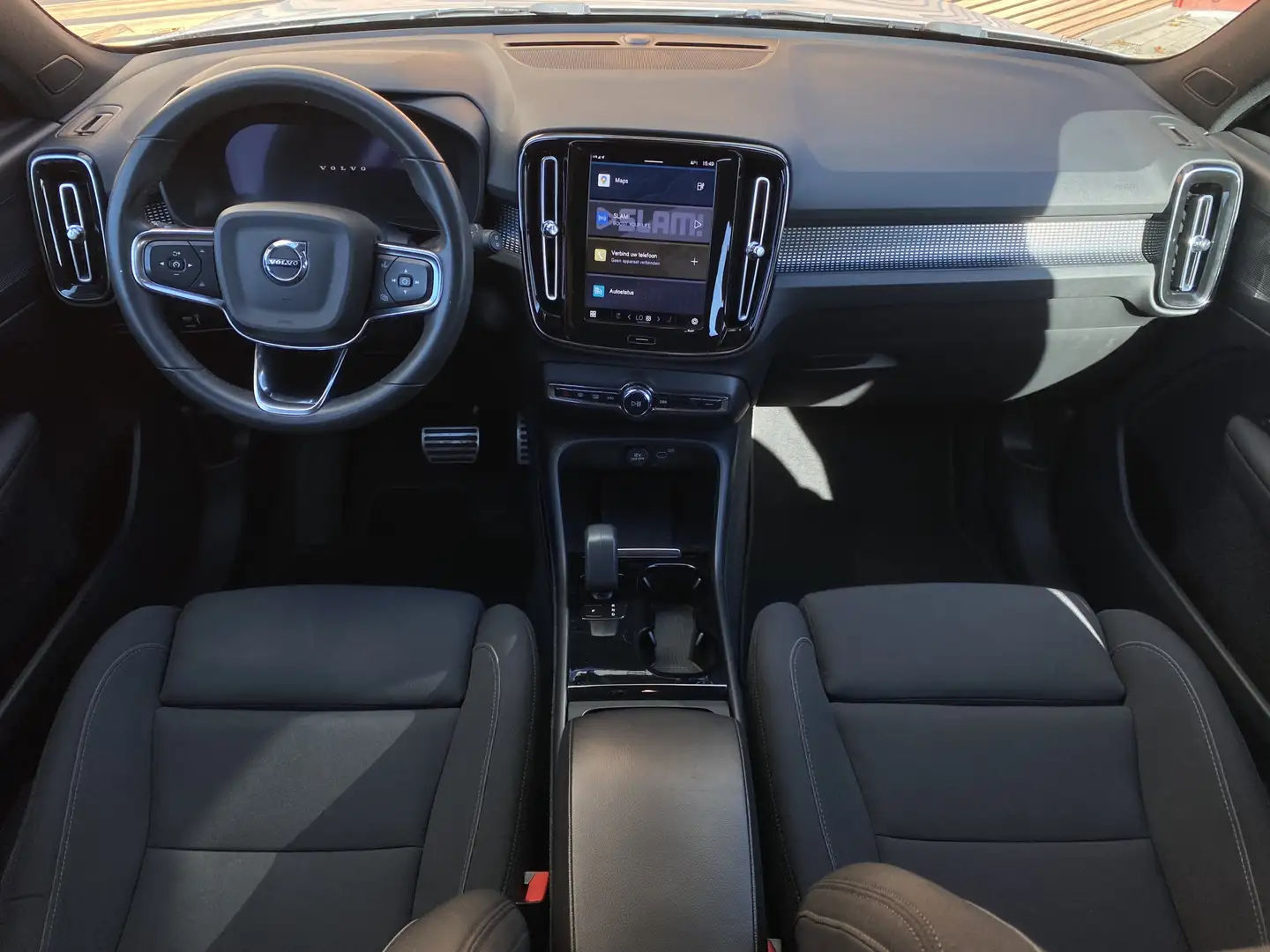 Volvo XC40 Recharge P8 AWD R-Design Camera / Stoel/stuur verw Grau - 2