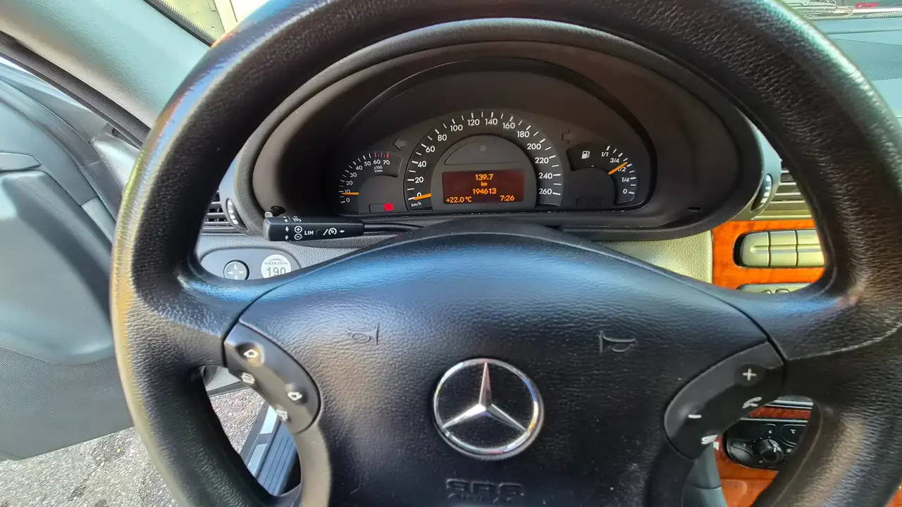 Mercedes-Benz C 180 classic, foto 9
