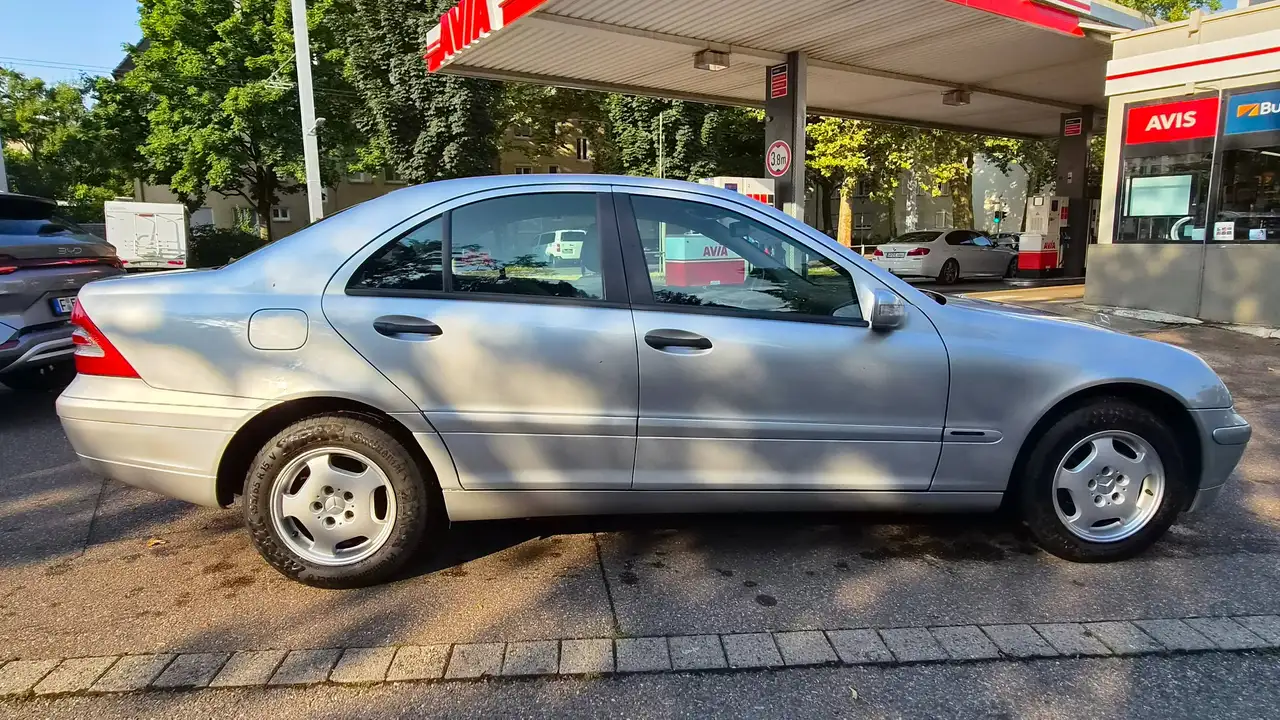 Mercedes-Benz C 180 classic, foto 4