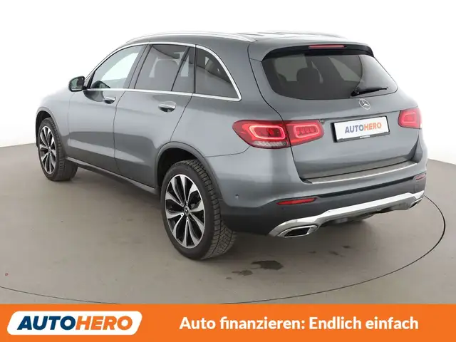 Mercedes-Benz GLC view 4