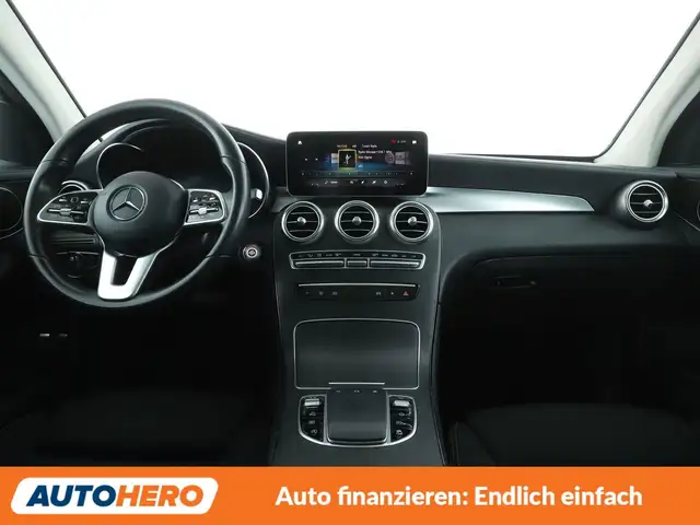 Mercedes-Benz GLC view 12