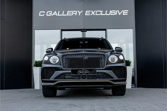 Bentley Bentayga view 2