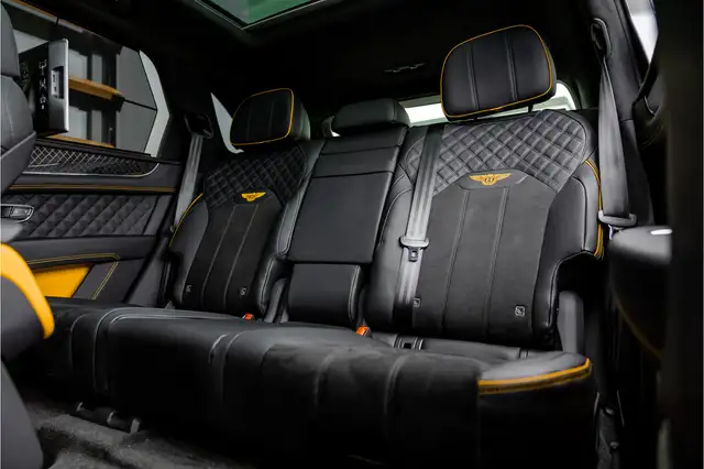 Bentley Bentayga view 11