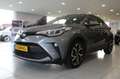 Toyota C-HR 1.8 Hybrid TEAM D/TREKAAK/CAMERA/CARPLAY Grijs - thumbnail 2