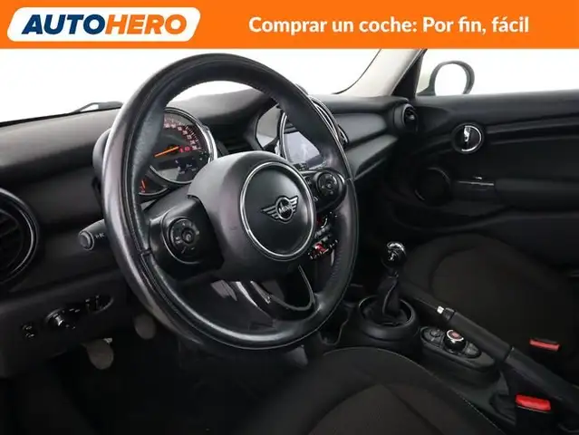Mini Hatch view 12