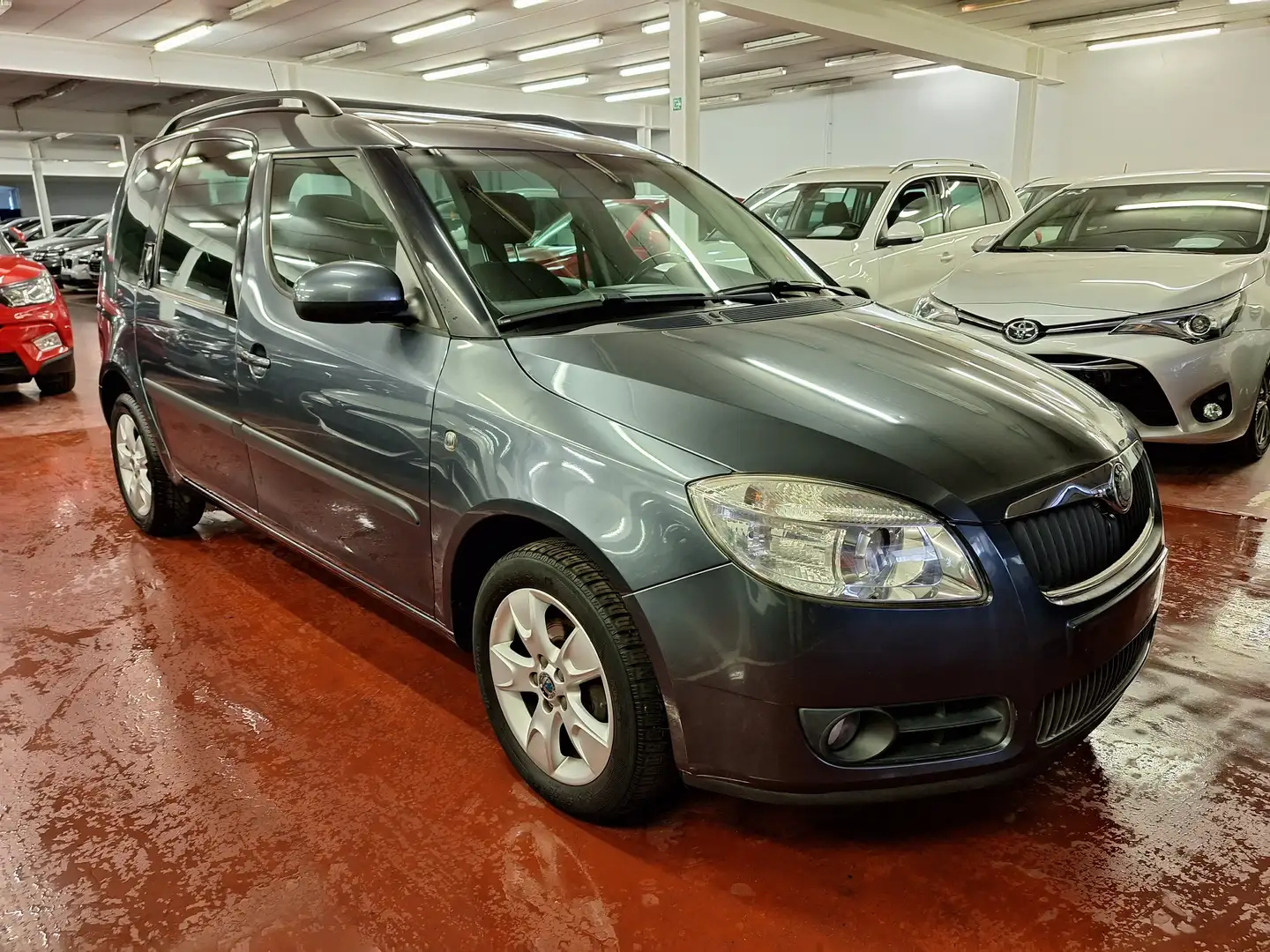 Skoda Roomster 1.4i Grijs - 2