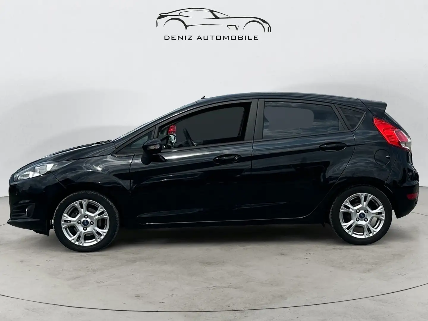 Ford Fiesta Trend *1.Hand*Winterpaket*Navi* Nero - 2