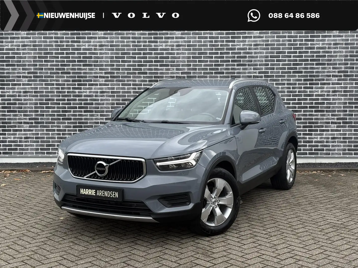 Volvo XC40 T3 Momentum Pro | Automaat | Trekhaak | Navigatie Grijs - 1
