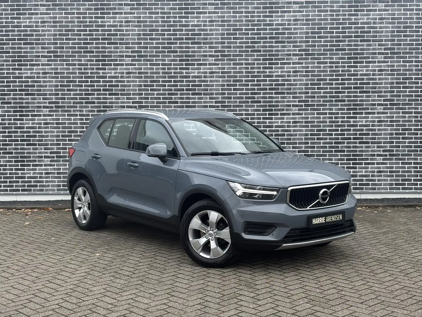 Volvo XC40 T3 Momentum Pro | Automaat | Trekhaak | Navigatie Gris - 2
