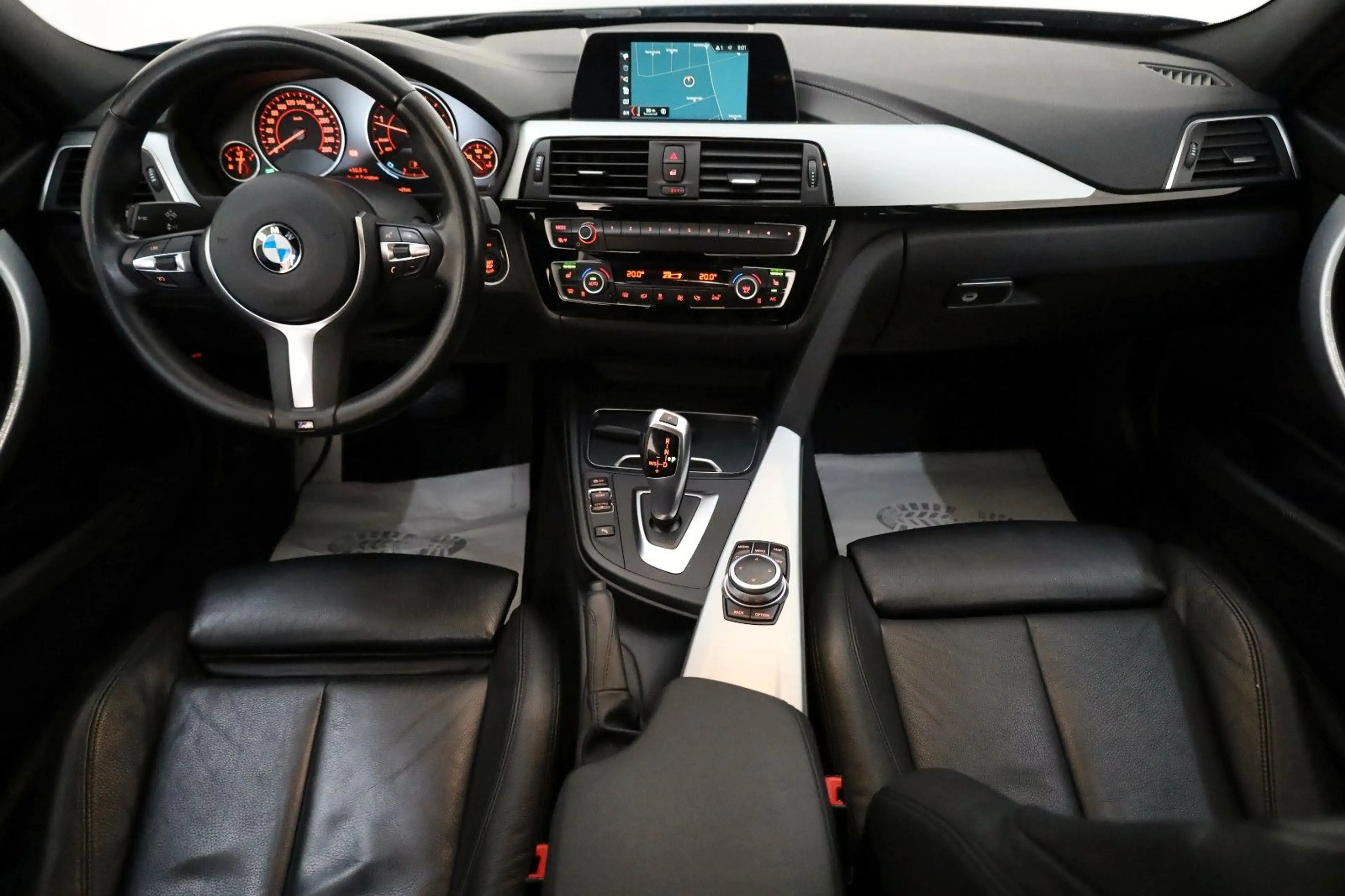 BMW 320 d Touring M Sport Leder,Navi,LED,SH,PDC,SR+WR — photo 4