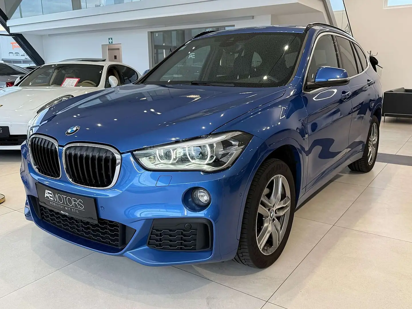 BMW X1 sDrive18d M Sport Aut. // TOP // KREDIT-GRANTIE... Blau - 2