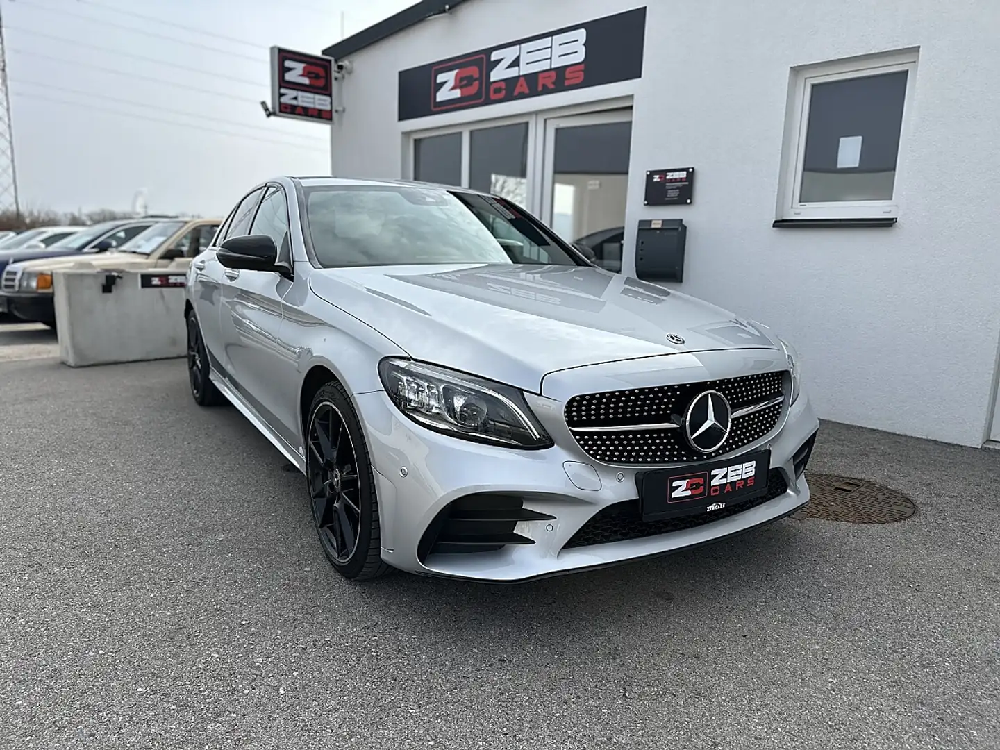 Mercedes-Benz C 220 d 4MATIC Aut. AMG Line Silber - 1