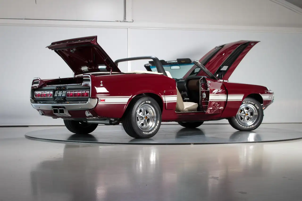 Shelby GT350 Convertible | Numbers Matching | Restored, foto 3