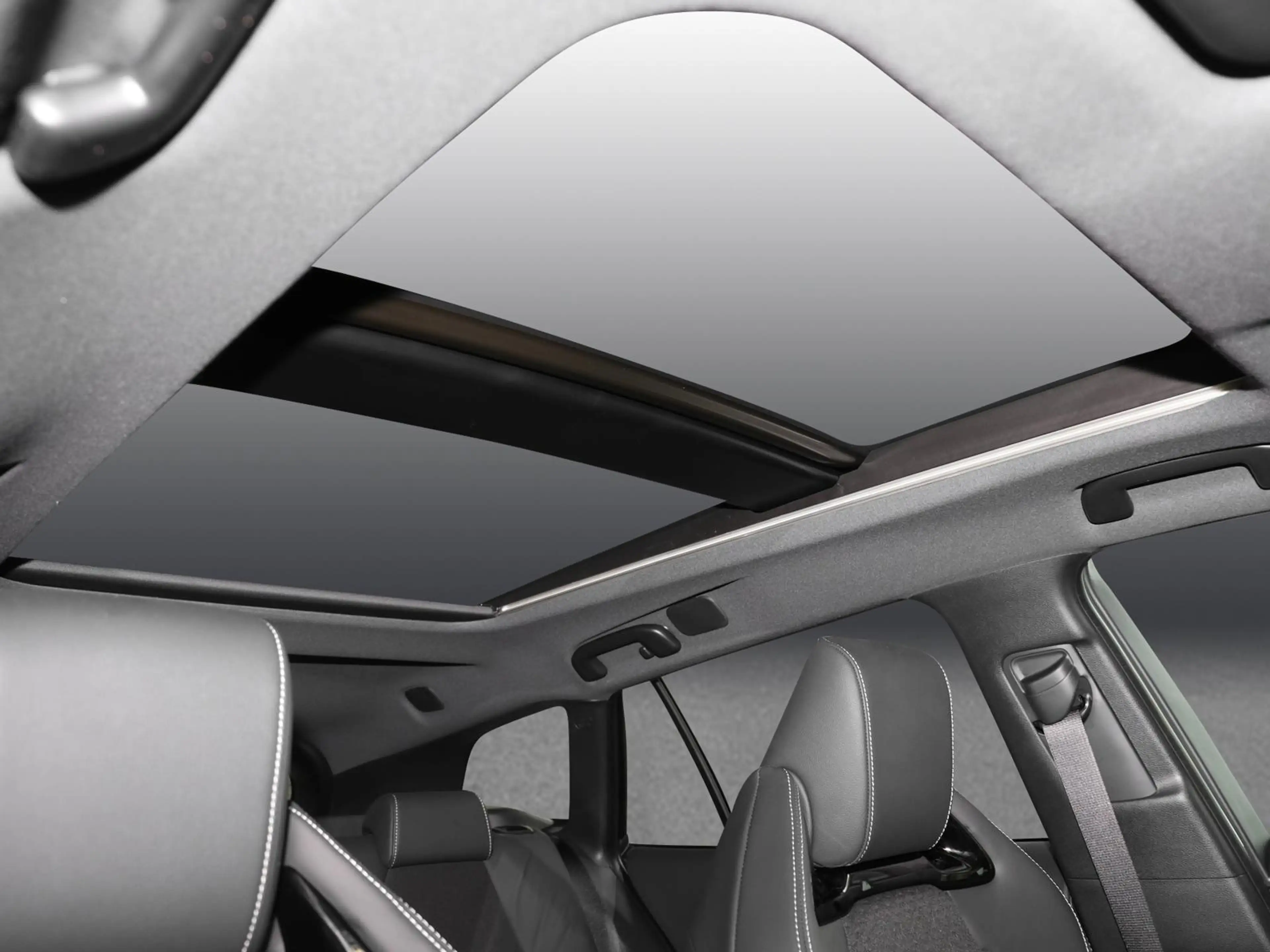 Toyota Corolla TS 2.0 Hybrid Lounge PDC NAVI KLIMA — photo 7