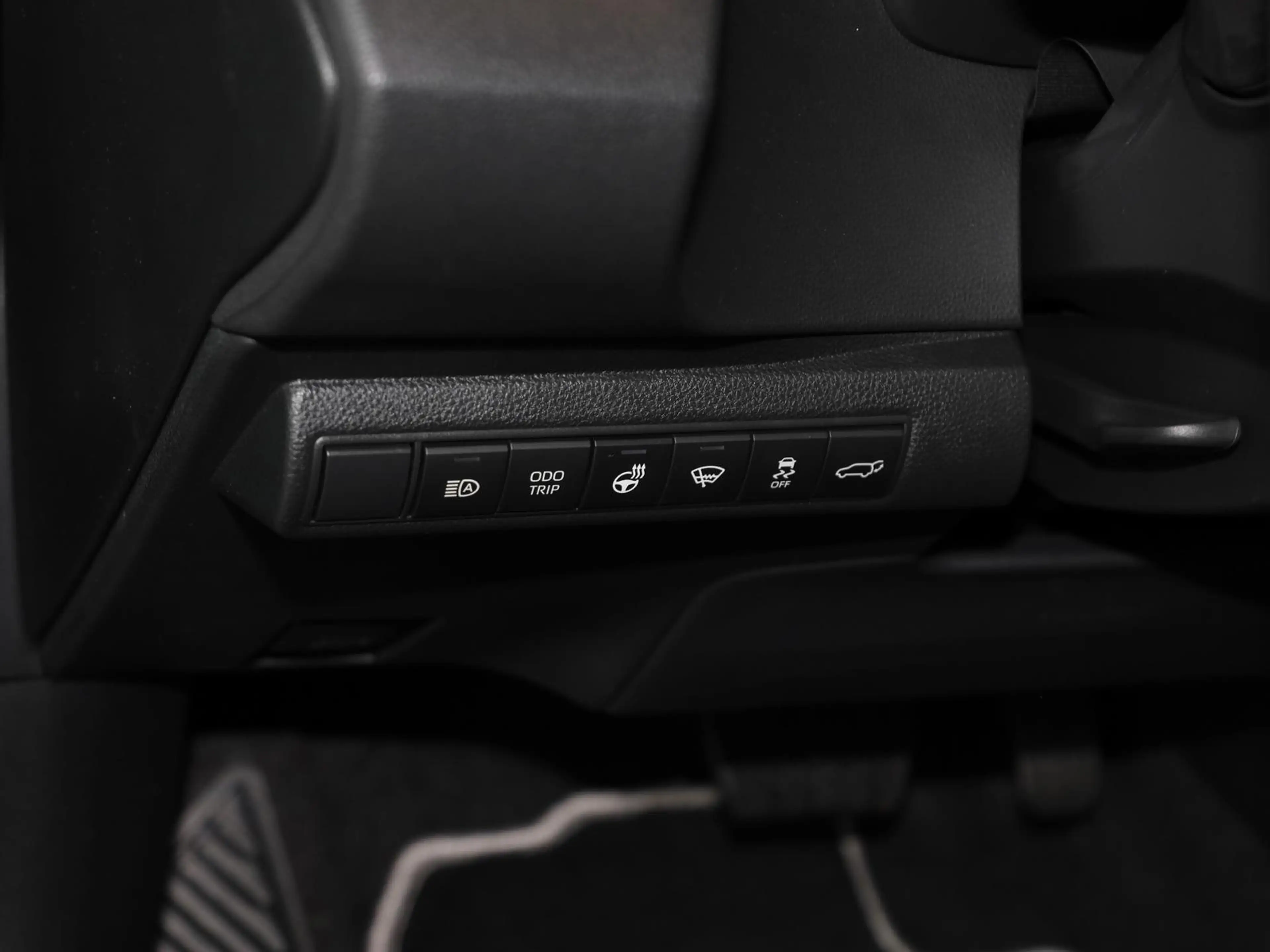 Toyota Corolla TS 2.0 Hybrid Lounge PDC NAVI KLIMA — photo 12