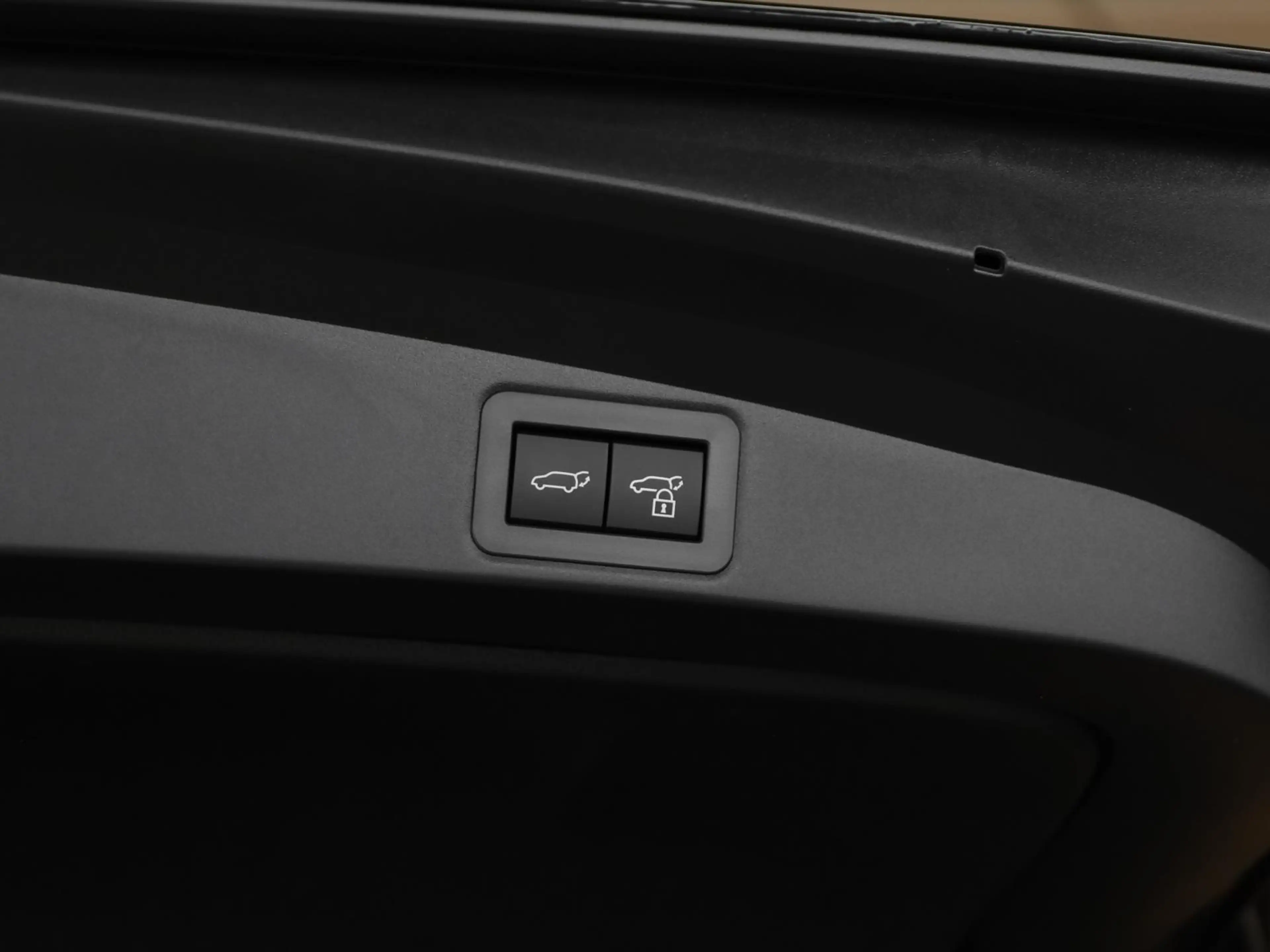 Toyota Corolla TS 2.0 Hybrid Lounge PDC NAVI KLIMA — photo 10