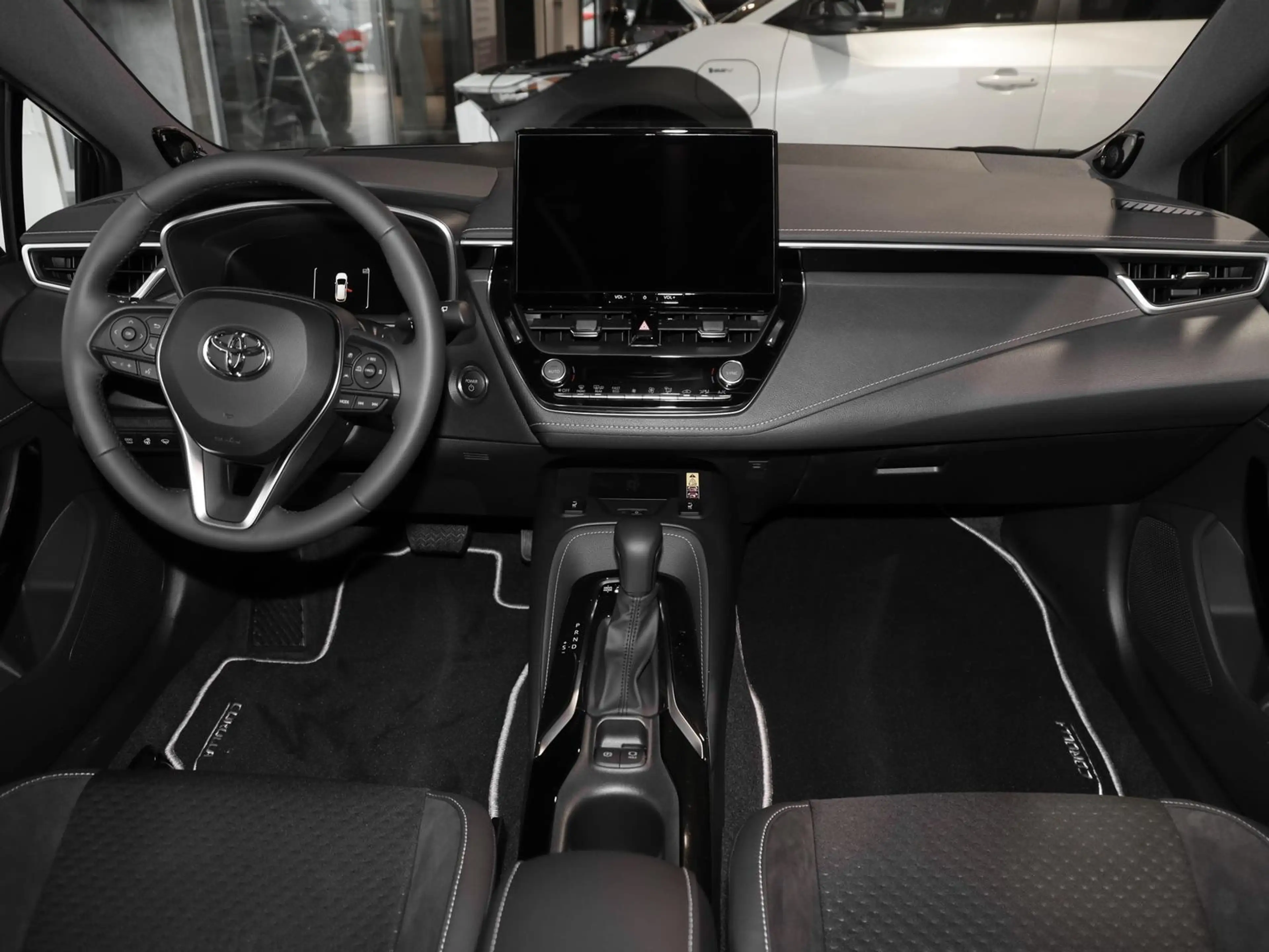 Toyota Corolla TS 2.0 Hybrid Lounge PDC NAVI KLIMA — photo 5