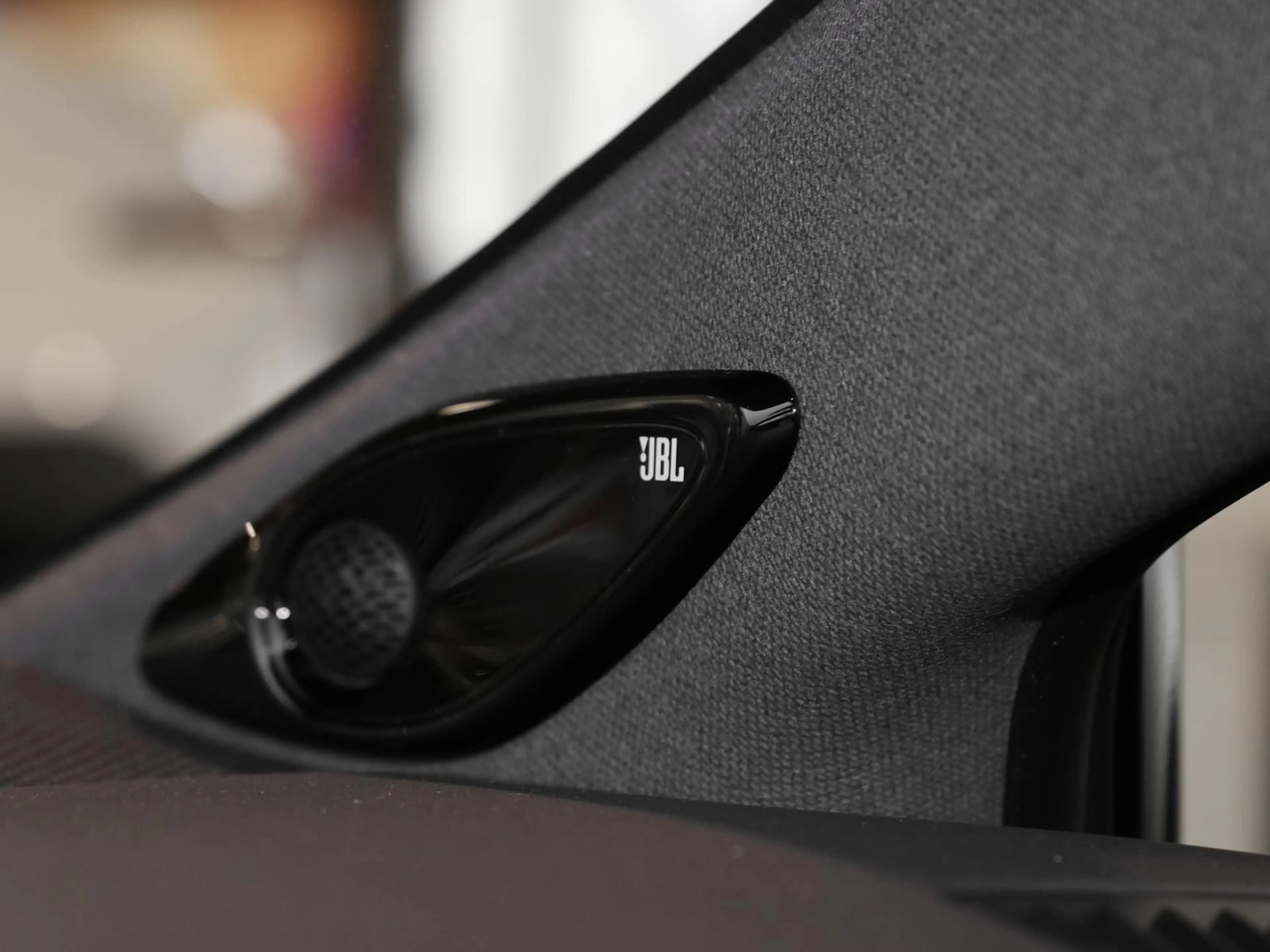 Toyota Corolla TS 2.0 Hybrid Lounge PDC NAVI KLIMA — photo 14