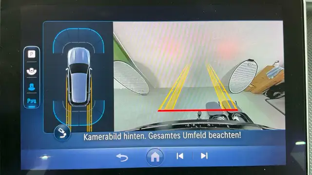 Mercedes-Benz C-Class view 10