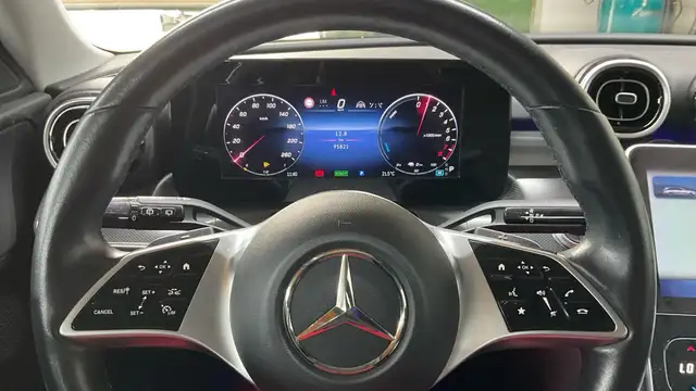 Mercedes-Benz C-Class view 8