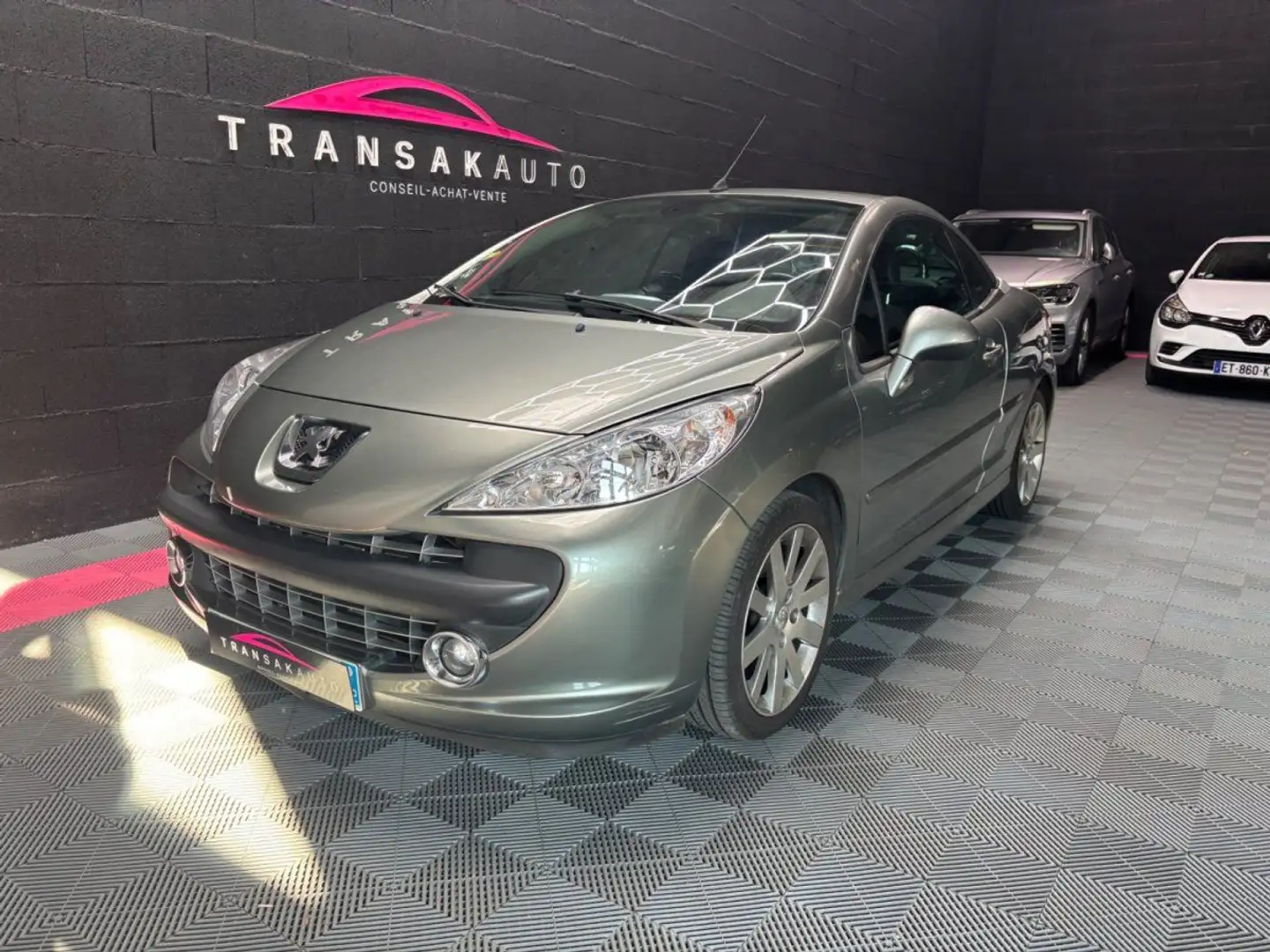 Peugeot 207 1.6 VTi 16V 120ch Feline Gris - 1