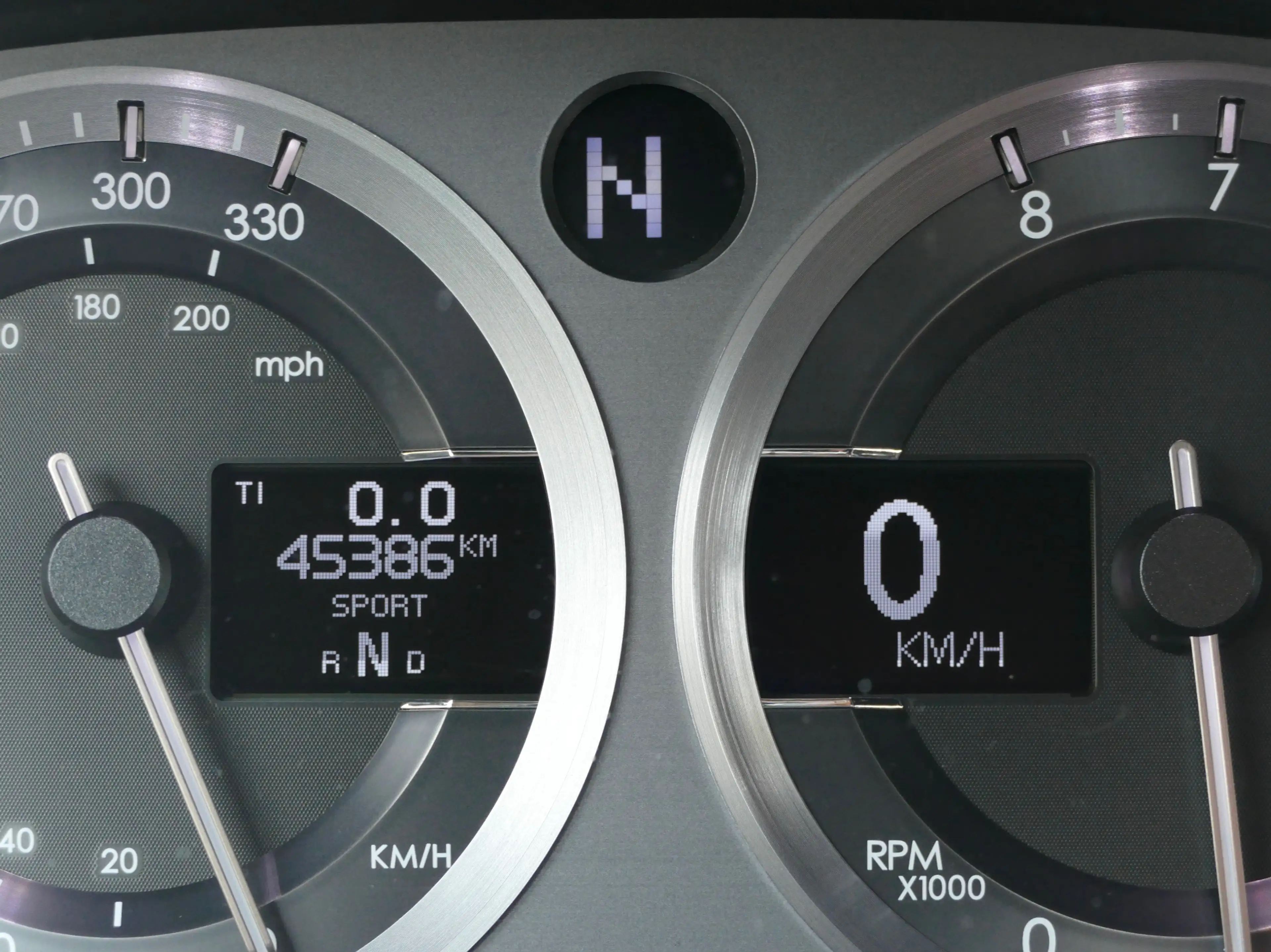 Aston Martin Vantage V8 Vantage 4.7 nur 45'KM/2.Hand/Deutsch/Sonderleder/Sportpack/Premium Sound — photo 15