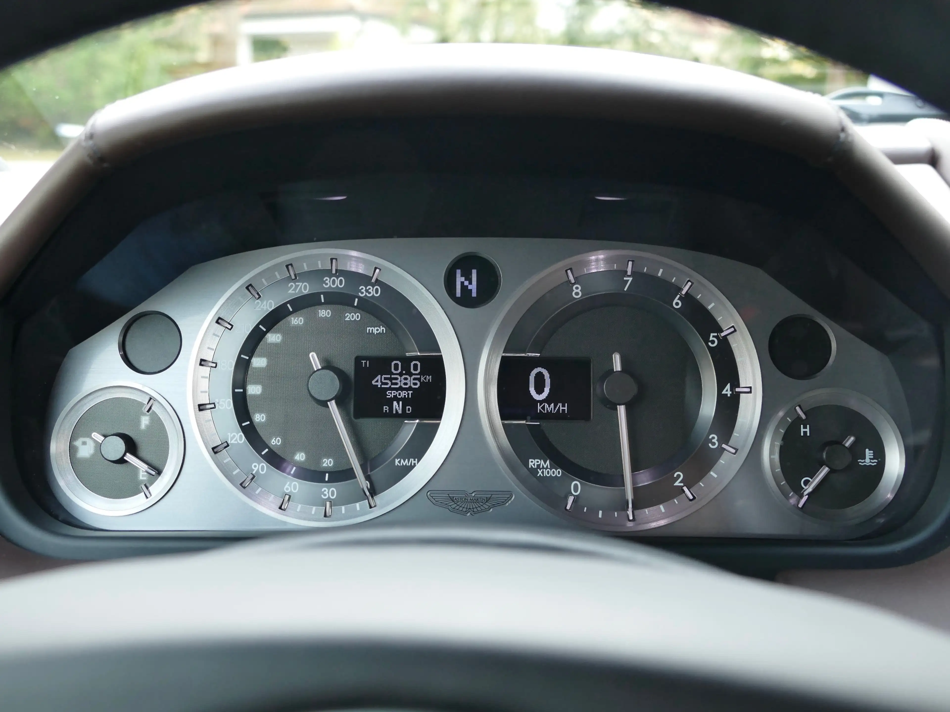 Aston Martin Vantage V8 Vantage 4.7 nur 45'KM/2.Hand/Deutsch/Sonderleder/Sportpack/Premium Sound — photo 14